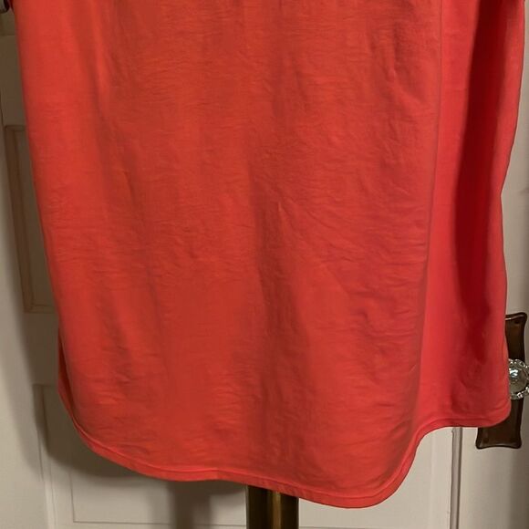 NWOT 2XL Hanes melon/salmon color w/gray short sleeves rounded hem shirt - Picture 9 of 14